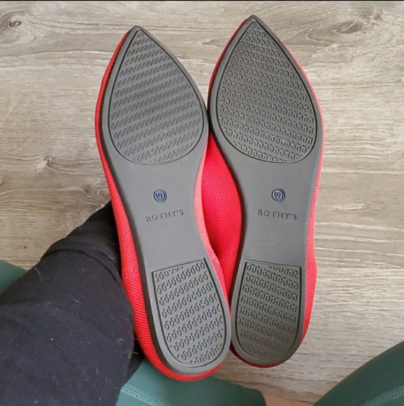 9.5 Rothys Tangerine Point Flats - Picture 4 of 4